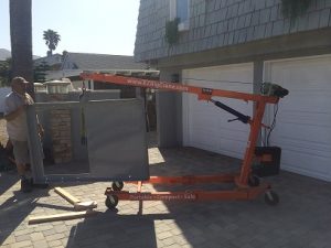 EZ Rig Crane lifting 500 pounds